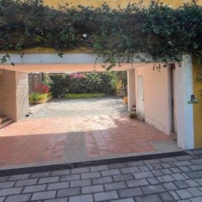 VENTA DE CASA BOULEVARD DE LOS REYES 