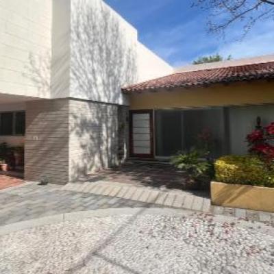 VENTA DE CASA BOULEVARD DE LOS REYES 