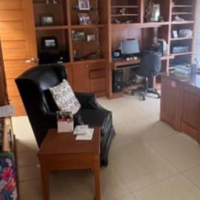 VENTA DE CASA BOULEVARD DE LOS REYES 