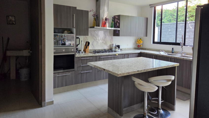 Casa en Venta, VENTA DE CASA FRACC. MONTE OLIVO  | Se encuentra ubicado en santiago momoxpan, Puebla | Vendo y Rento